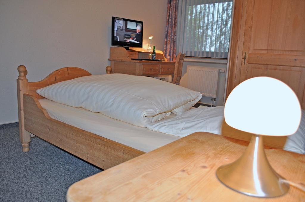 Hellmanns Hotel Bremers Bauerndiele Wiefelstede Szoba fotó